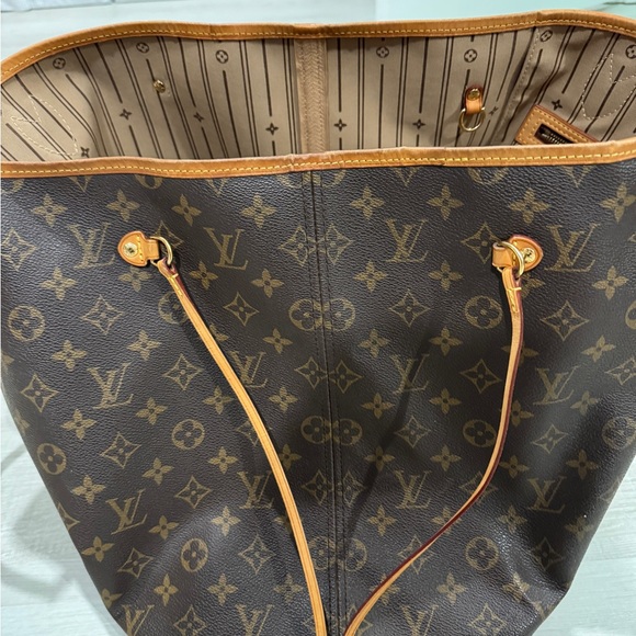 Never full GM - Picture 10 of 13